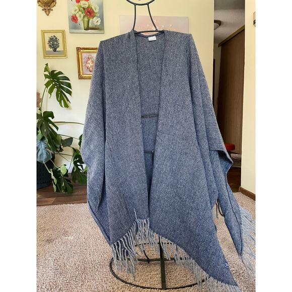 100% wool Fairbault Shawl Scarf Poncho Navy Blue and Grey - Picture 1 of 12